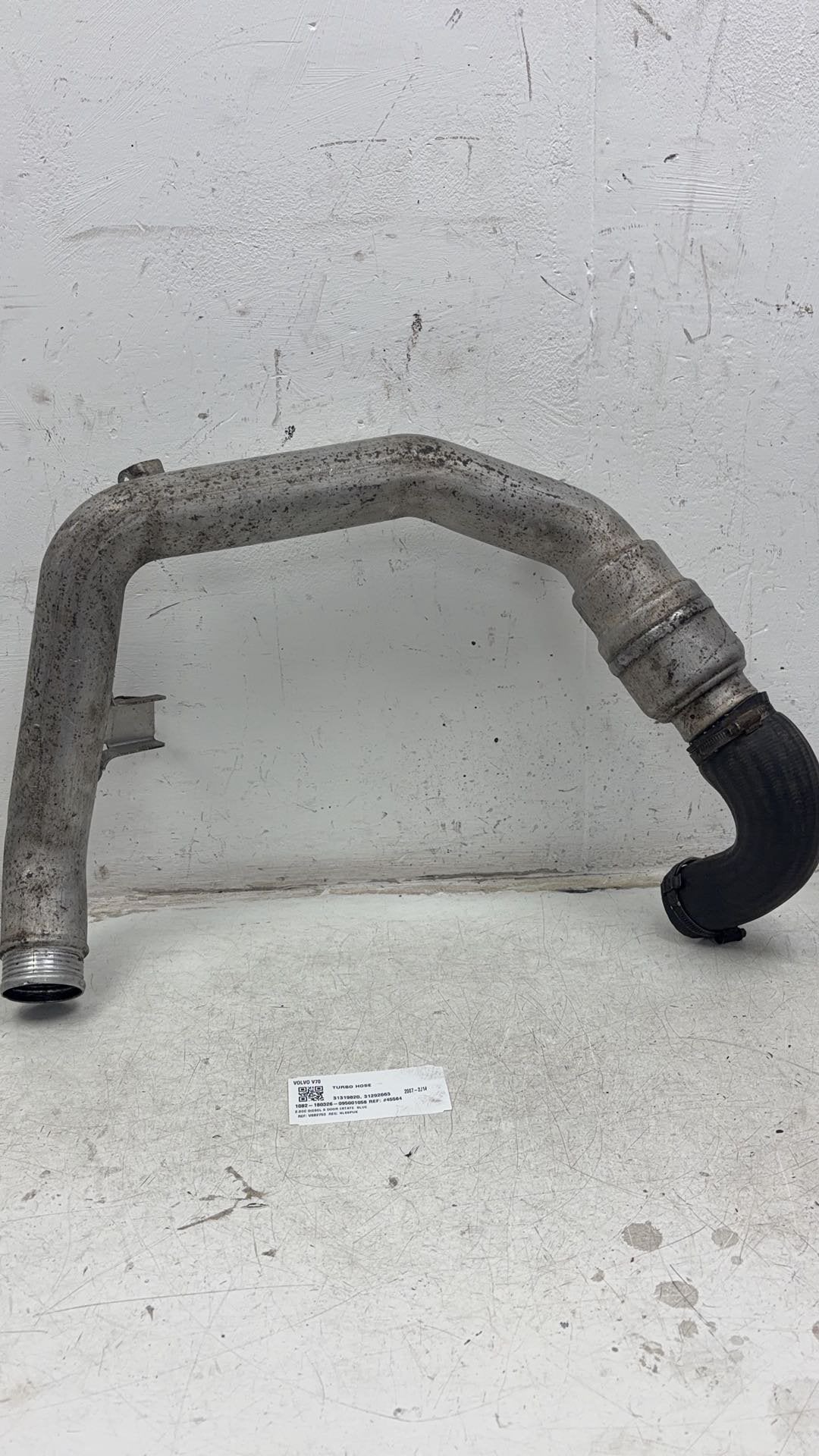 2007 - 2014 Volvo V70 TURBO HOSE 31319820
