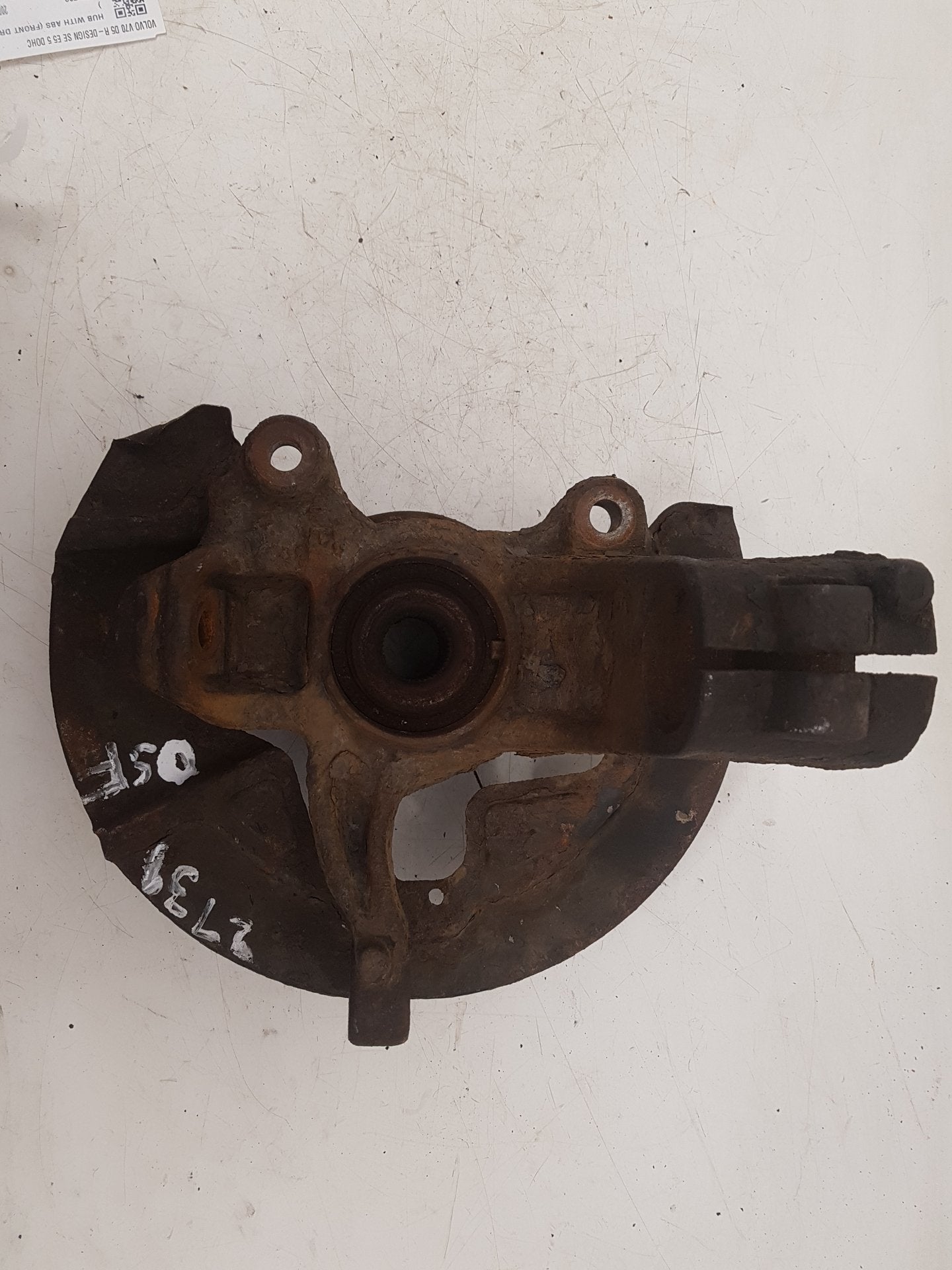 2007 - 2010 Volvo V70 Estate Left Front Hub Assembly 32246153