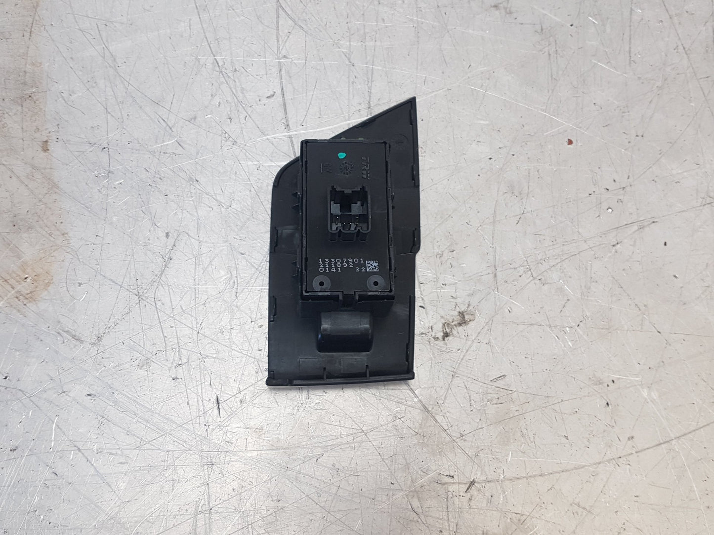 2010 - 2012 Saab 95 Saloon Right Rear Window Switch 13307901