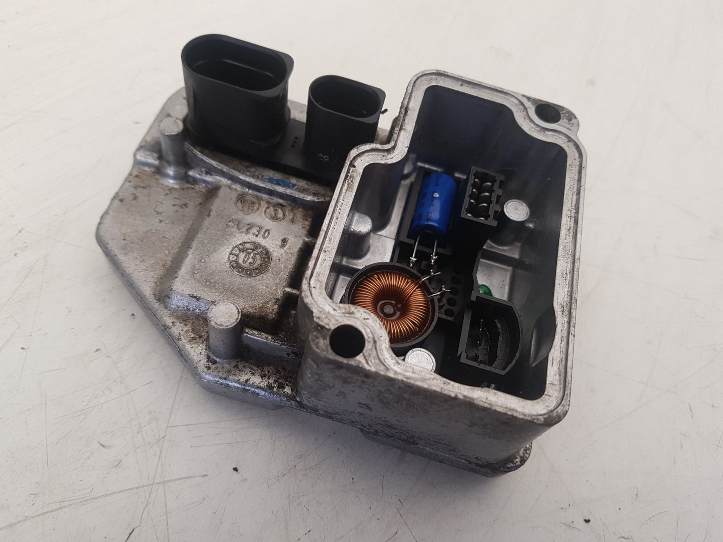 2003 - 2006 Volvo XC90 Estate DIFFERENTIAL ELECTRONIC MODULE (DEM) HAP511