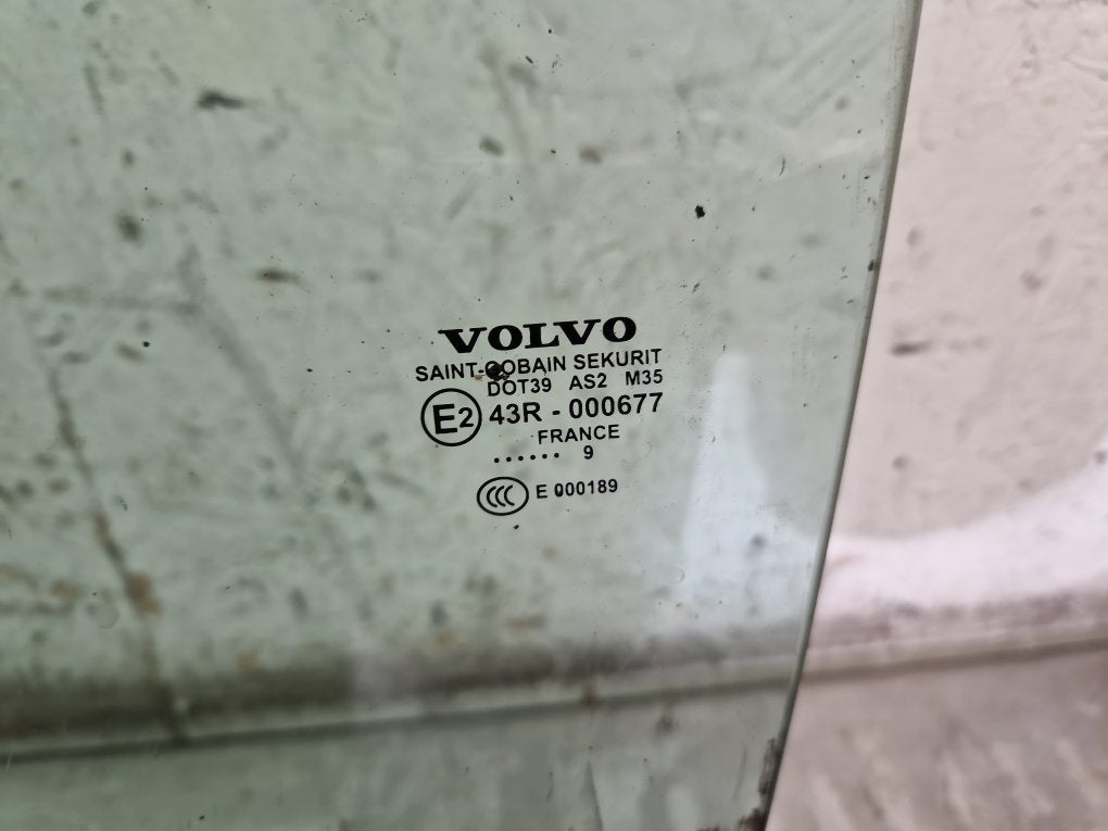 2008 - 2009 Volvo C70 Convertible Left Front Door Window