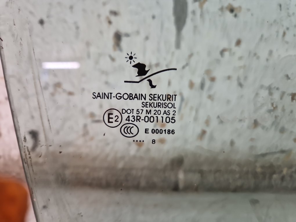 2005 - 2015 Saab 9-3 Estate Right Rear Door Window