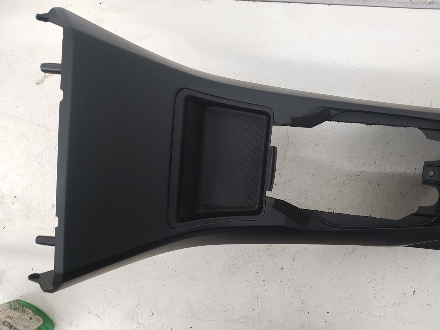 2012 - 2015 Volvo V40 Hatchback Centre Console 8632771