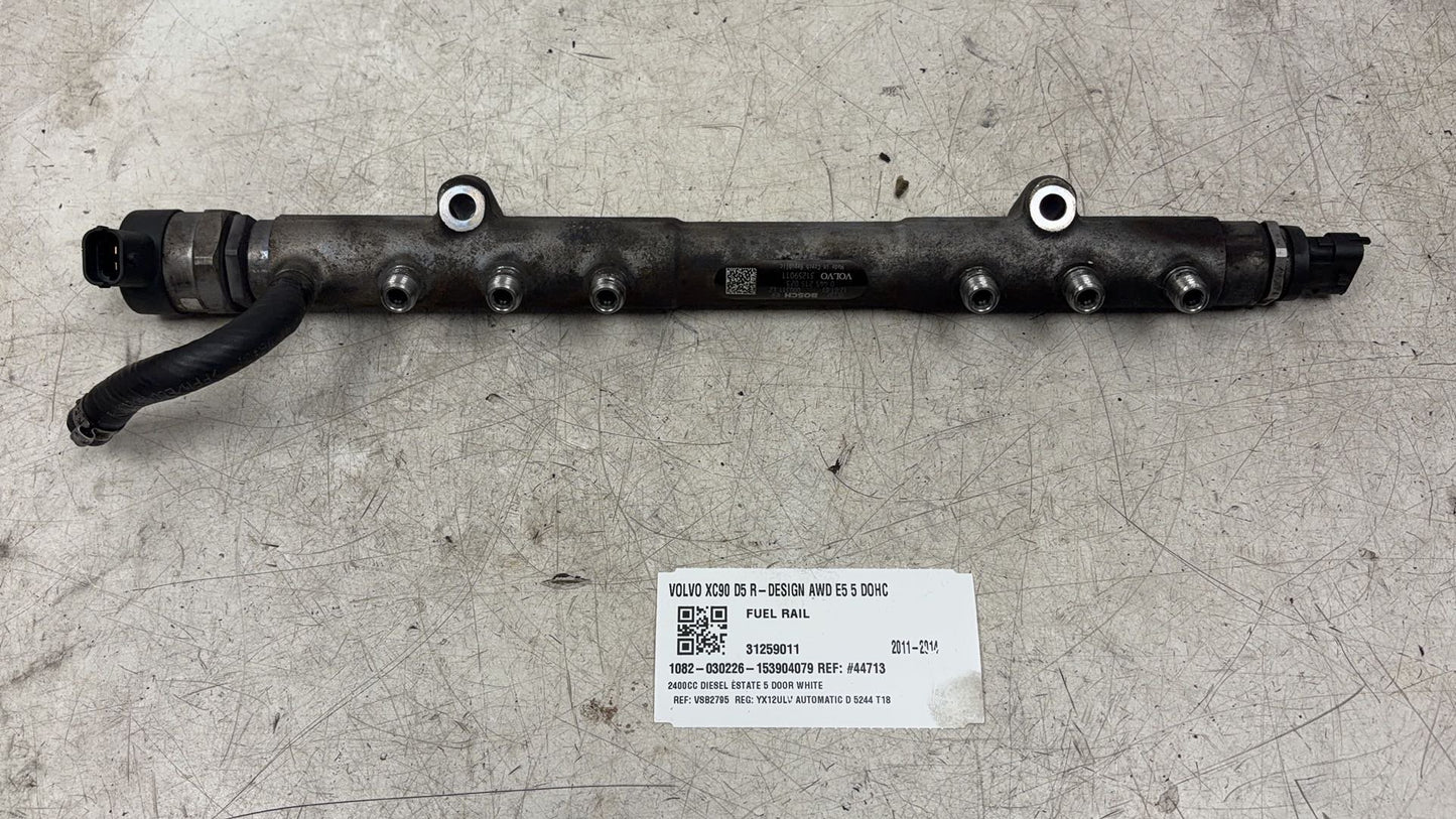 2003 - 2014 Volvo XC90 I 275 Estate Injection Rail 31259011