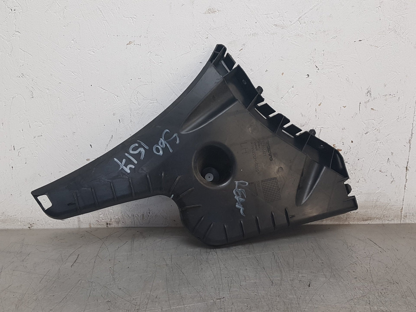2010 - 2014 Volvo S60 Saloon BUMPER BRACKET UPPER (PASSENGER SIDE REAR) 30796627
