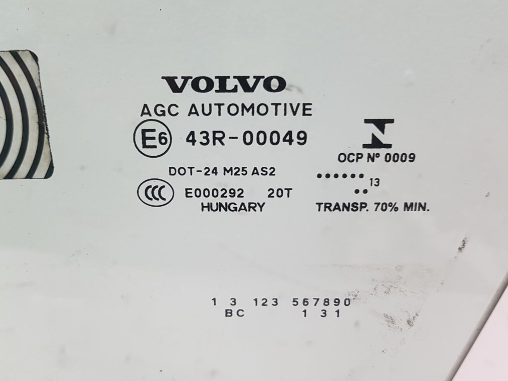 2012 - 2016 Volvo V40 Hatchback Left Front Door Window AS2