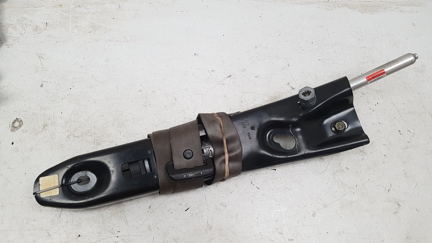 2002 - 2006 Volvo XC90 Estate Left Front Seat Belt 30662728