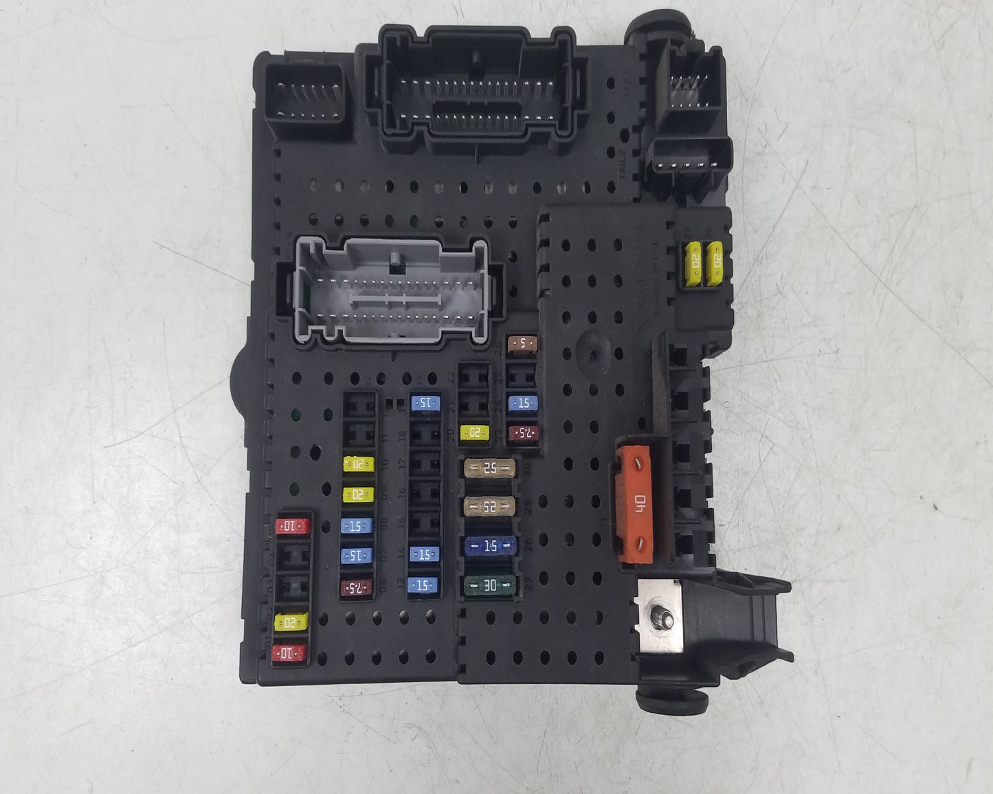 2005 - 2010 Volvo XC90 Estate REAR ELECTRONIC MODULE (REM) 30728512