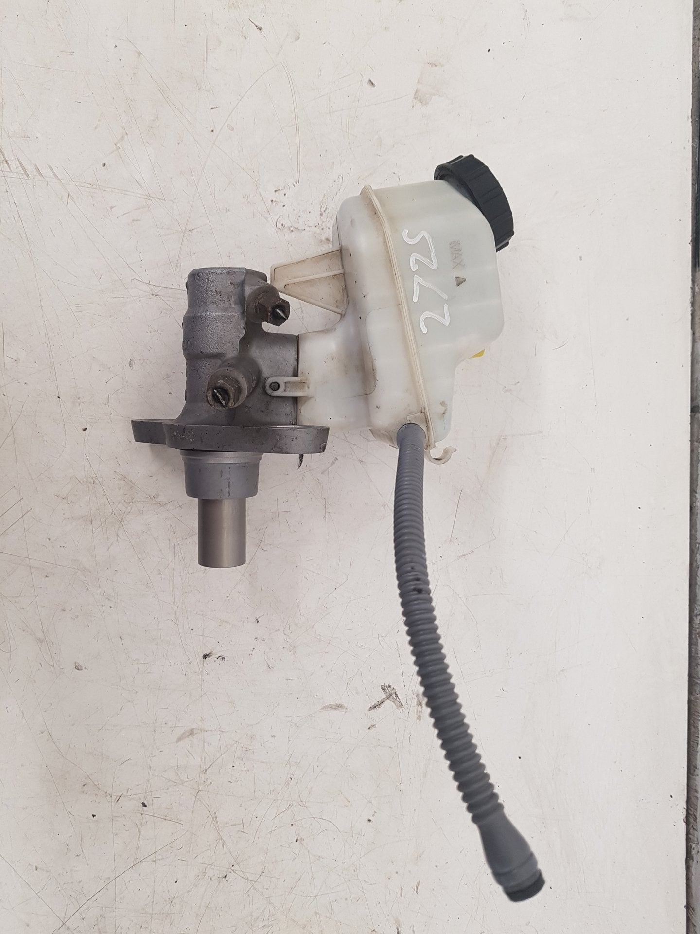 2010 - 2012 Saab 9-5 Saloon BRAKE FLUID RESERVOIR AND MASTER CYLINDER 4155 0110 24