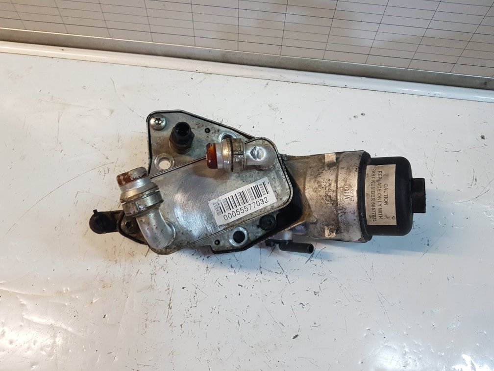 2010 - 2012 Saab 95 Saloon Engine Oil Cooler 55577033