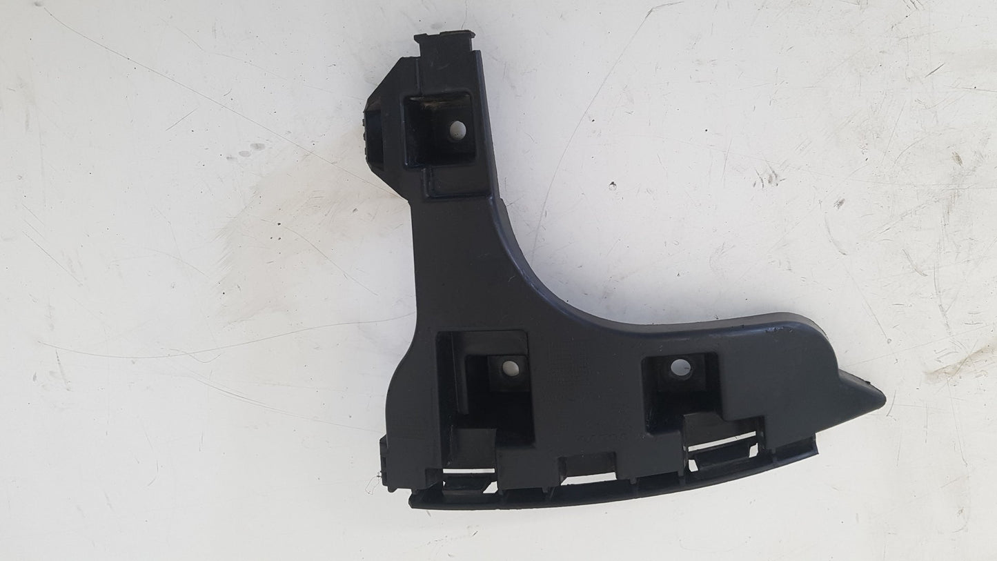 2010 - 2014 Volvo XC60 Estate BUMPER BRACKET (PASSENGER SIDE REAR) 30763439