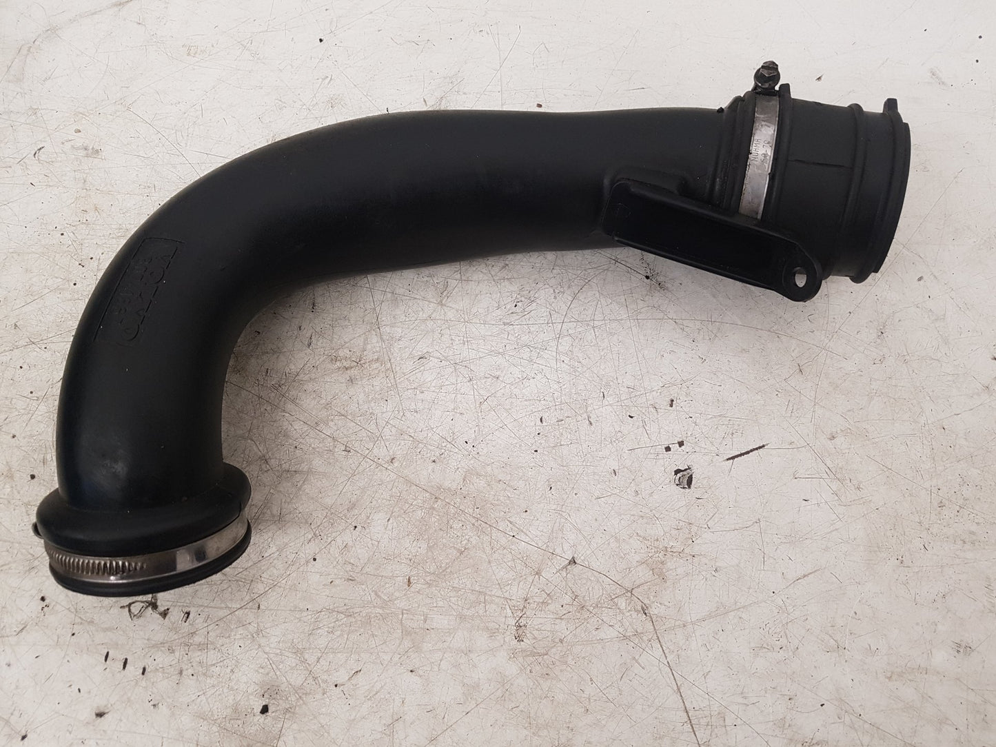 2009 - 2015 Volvo XC60 Estate Intercooler Pipe 30741667