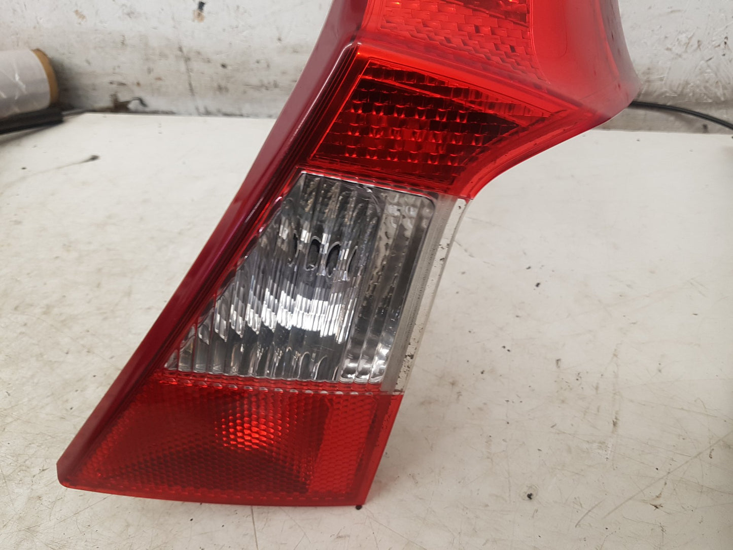 2010 Volvo XC70 Estate Right Taillight 31395069