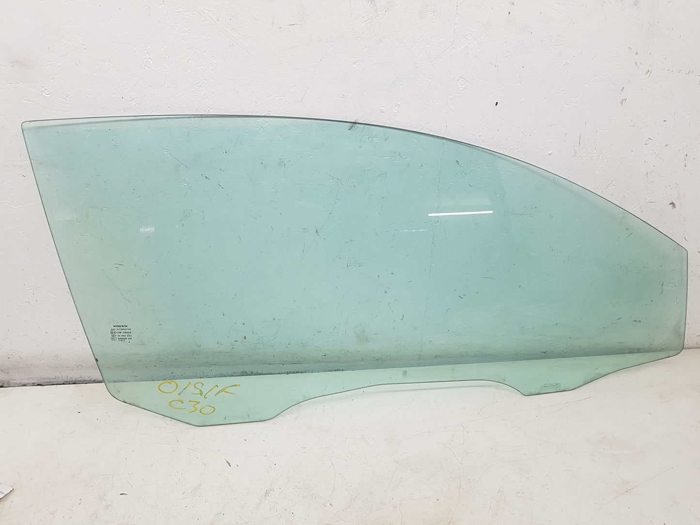 2006 - 2012 Volvo C30 Hatchback Right Front Door Window