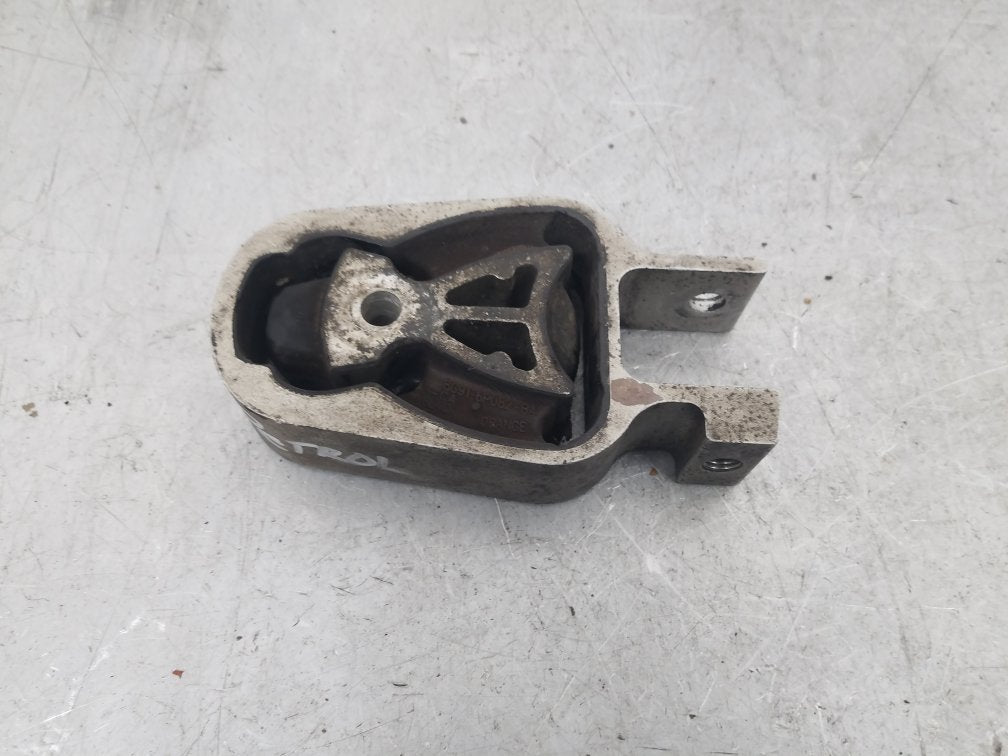 2012 Volvo S80 Saloon GEARBOX MOUNT - REAR 8G91-6P082-BA