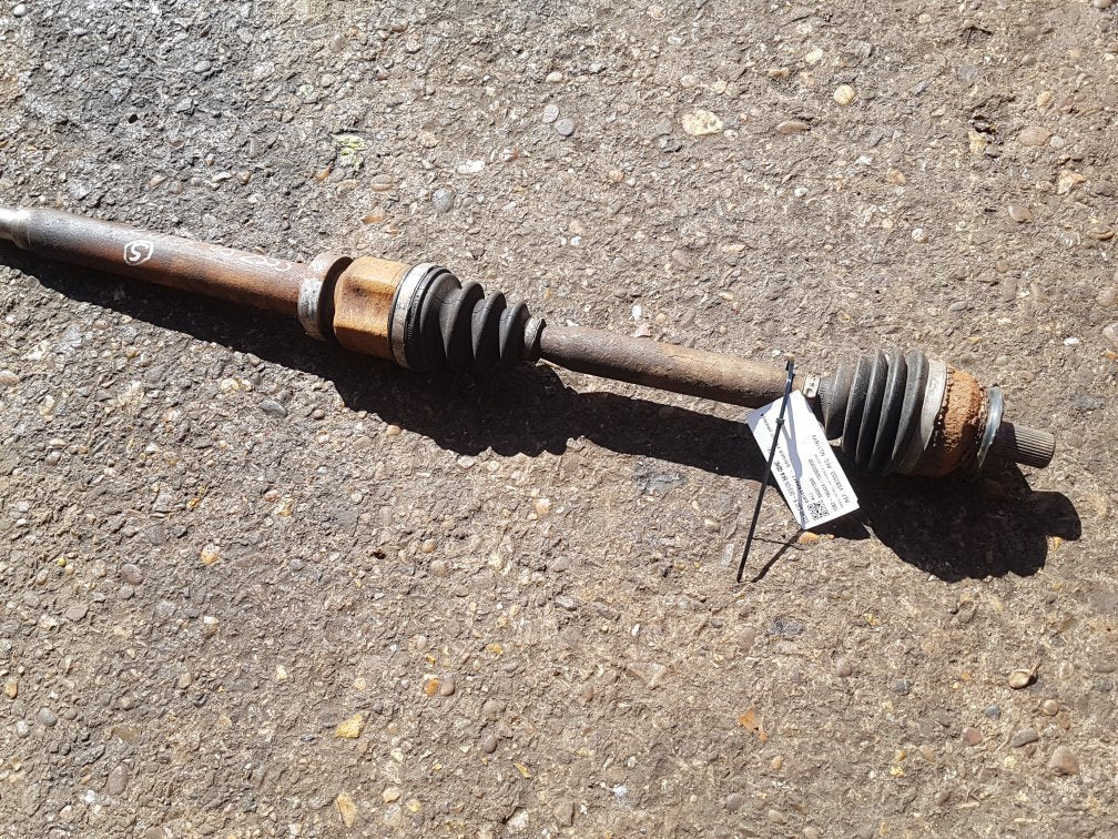 2005 - 2012 Volvo C30 Hatchback DRIVESHAFT - DRIVER FRONT (MANUAL) 36001360