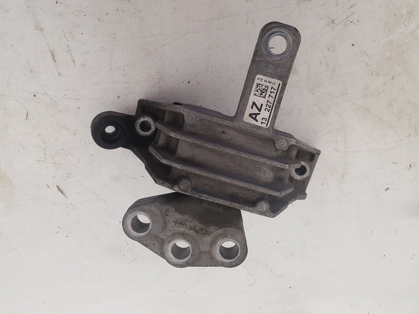 2010 Saab 95 Saloon Right Engine Mount 13227717