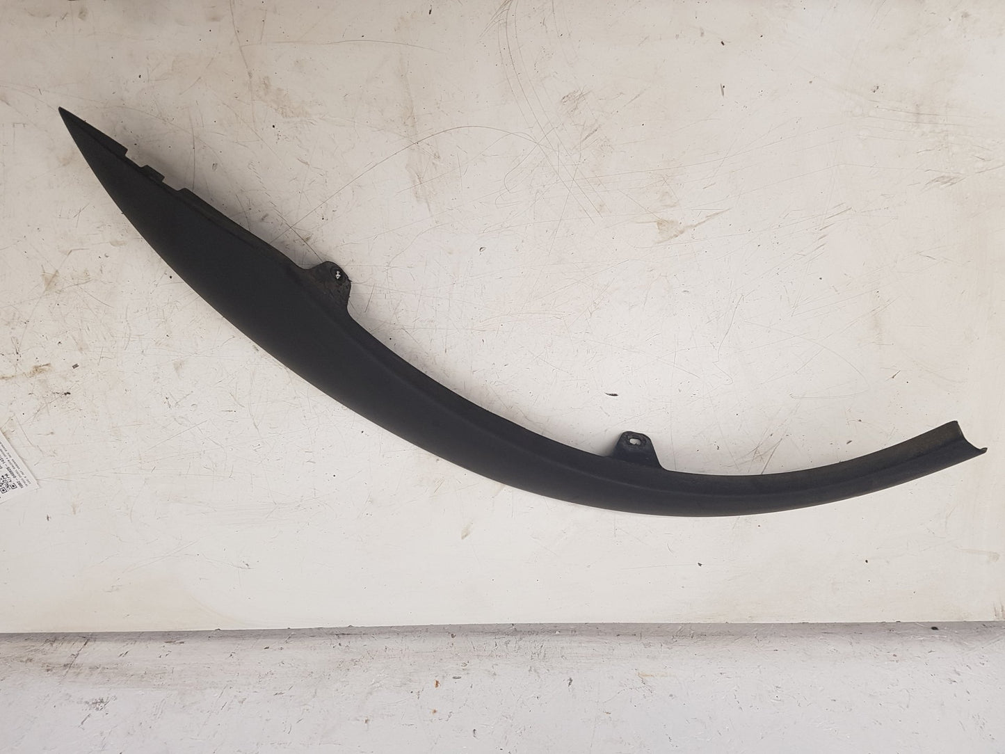 2000 - 2007 Volvo XC70 Estate Left Rear Wheel Arch Moulding 8620132
