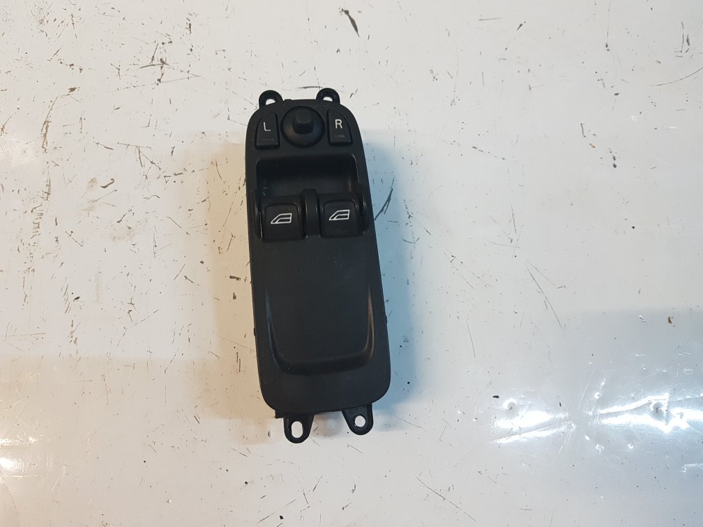 2006 - 2010 Volvo C30 Hatchback Right Front Window Switch 31295124-AA