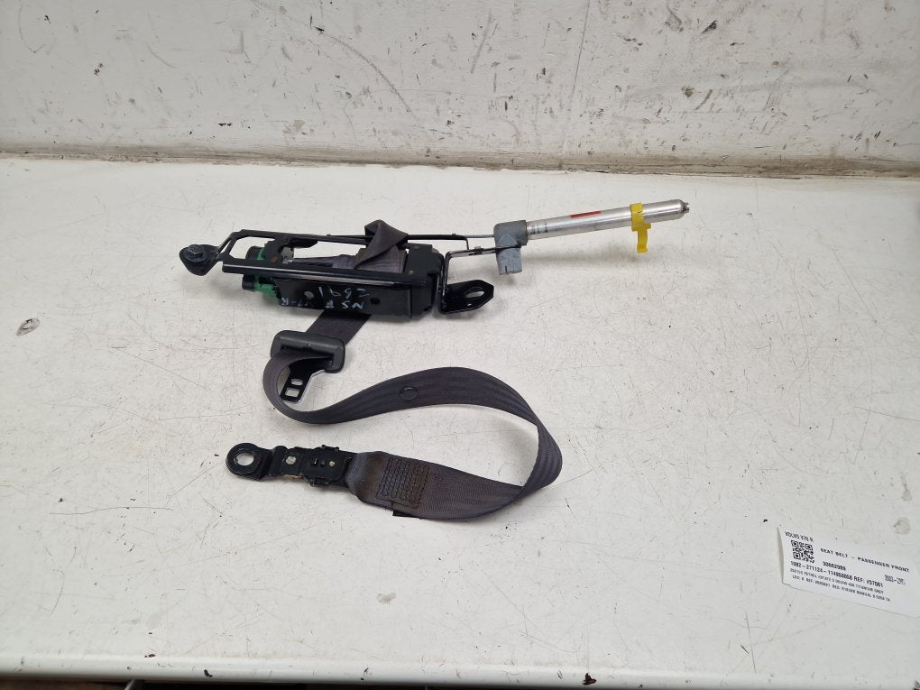 2003 - 2007 Volvo V70 Estate Left Front Seat Belt 30662989