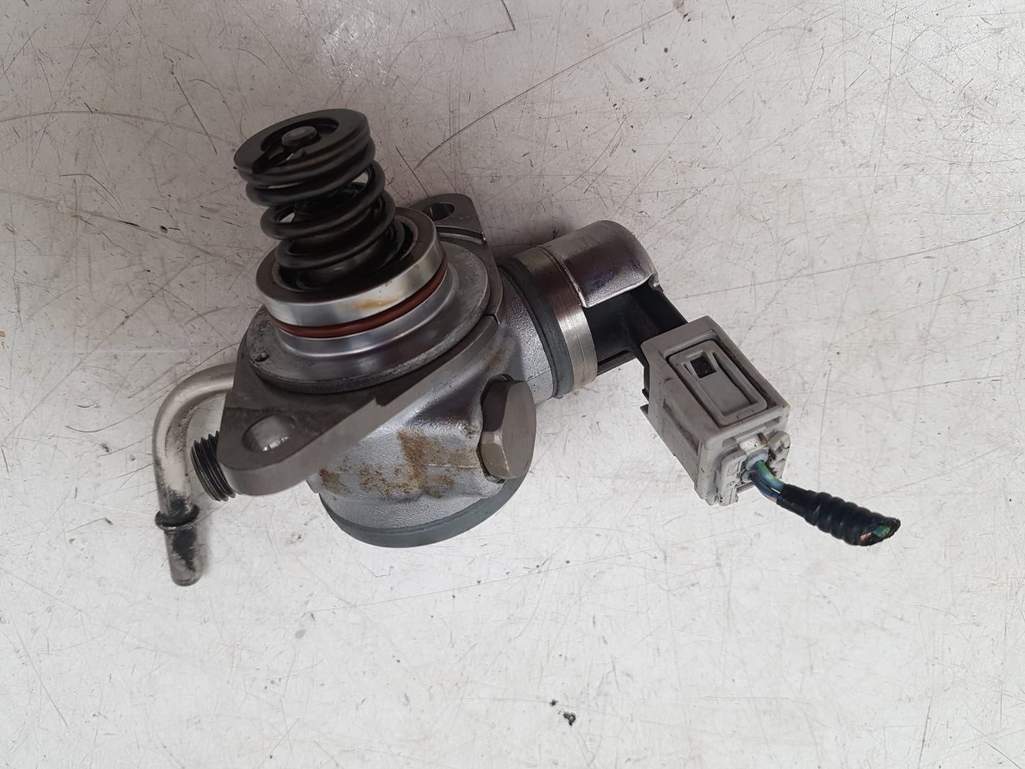 2015 - 2019 Volvo V40 Cross Country Hatchback High Pressure Pump 31437903