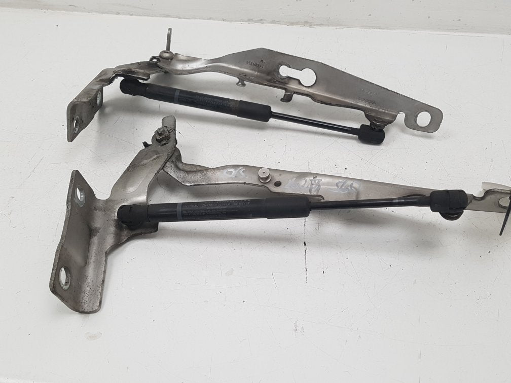 2010 - 2018 Volvo S60 Bonnet Hinge/Strut 30799178