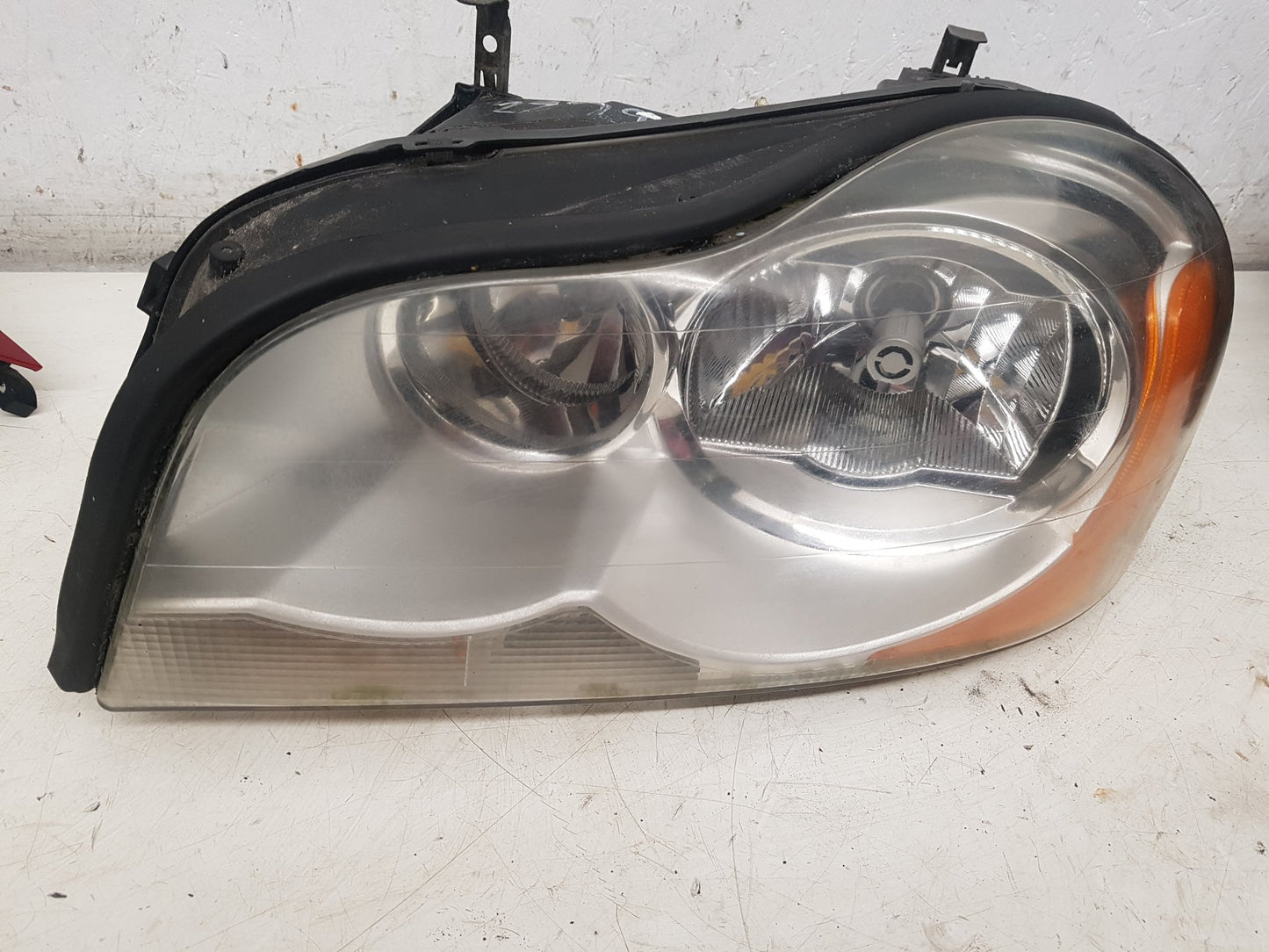 2002 - 2006 Volvo XC90 Estate Left Headlight 30678188