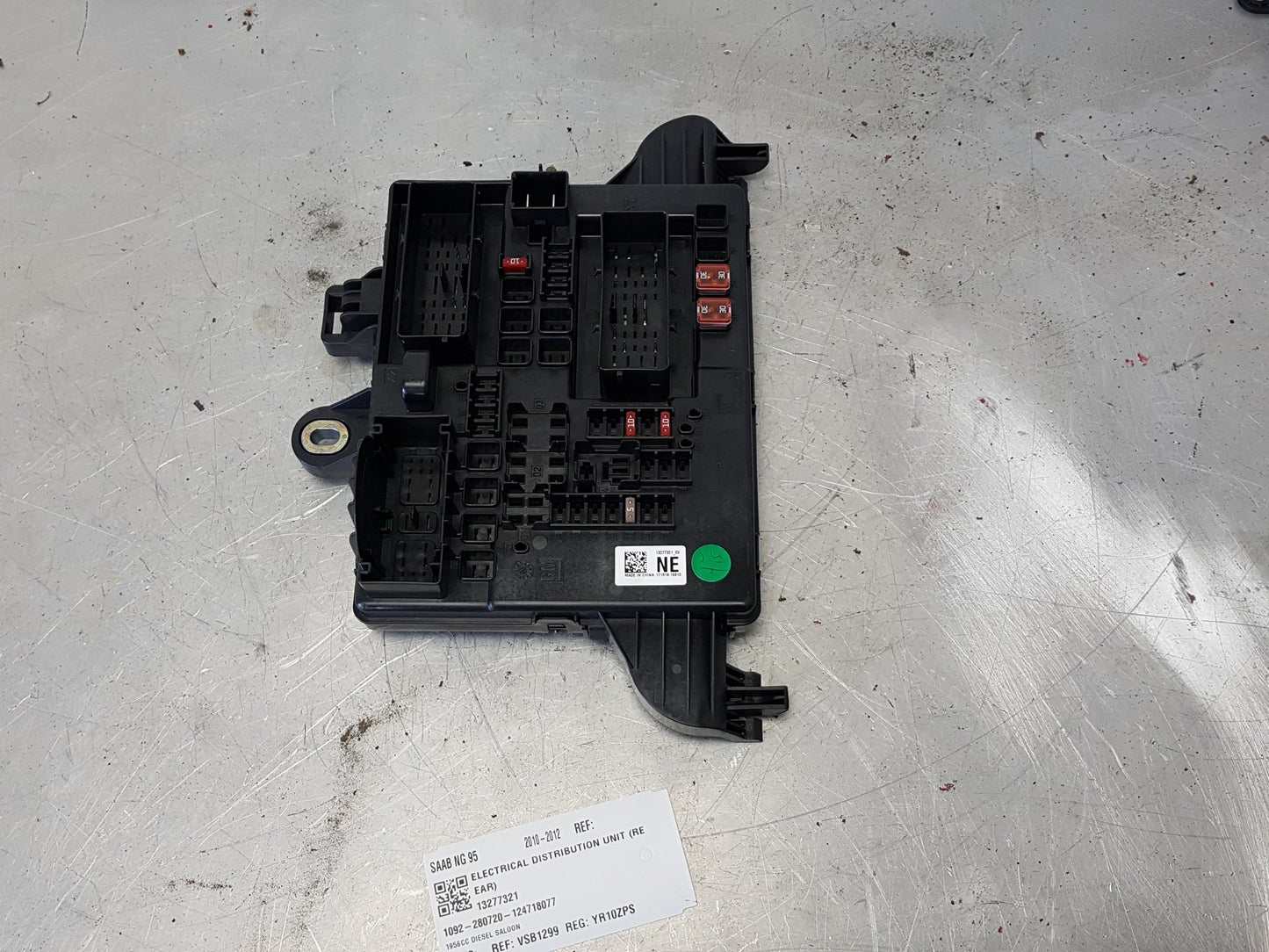 2010 - 2012 Saab 95 Saloon ELECTRICAL DISTRIBUTION UNIT (REAR) 13277321