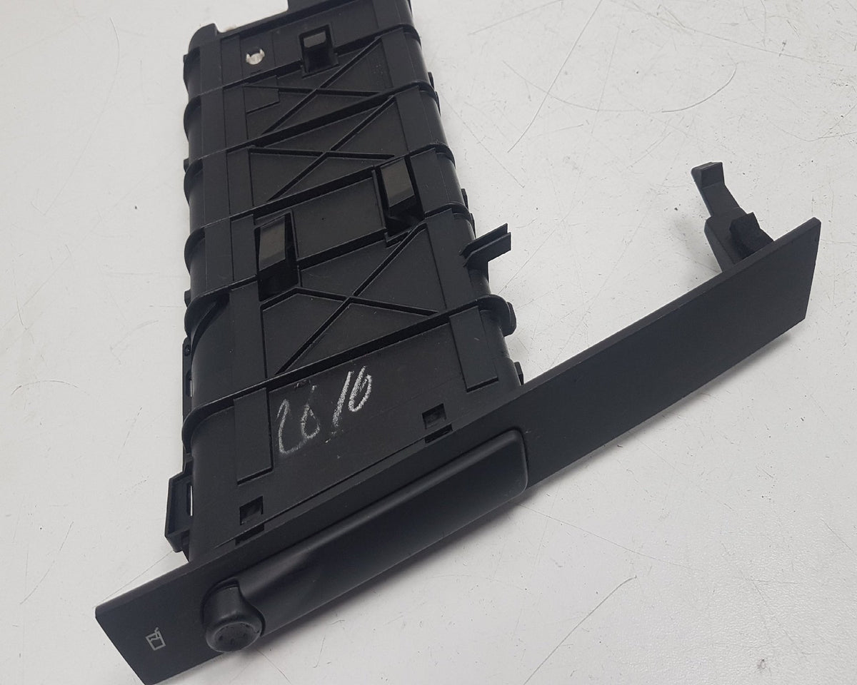 2003-2005 Saab 9-3 Front Dash Cup Holder Assembly 12784432 12802008 32017843 RHD