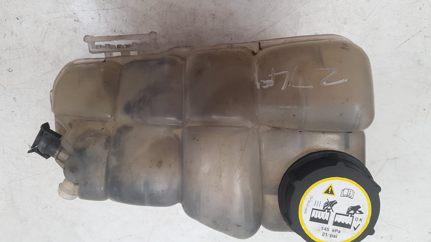 2013 Volvo V40 Hatchback Radiator Pressure Bottle 31338764