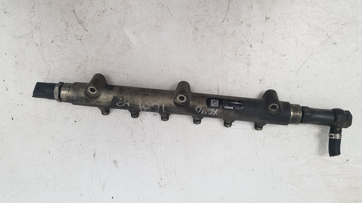 2002 - 2006 Volvo XC90 Estate Injection Rail 0445215015