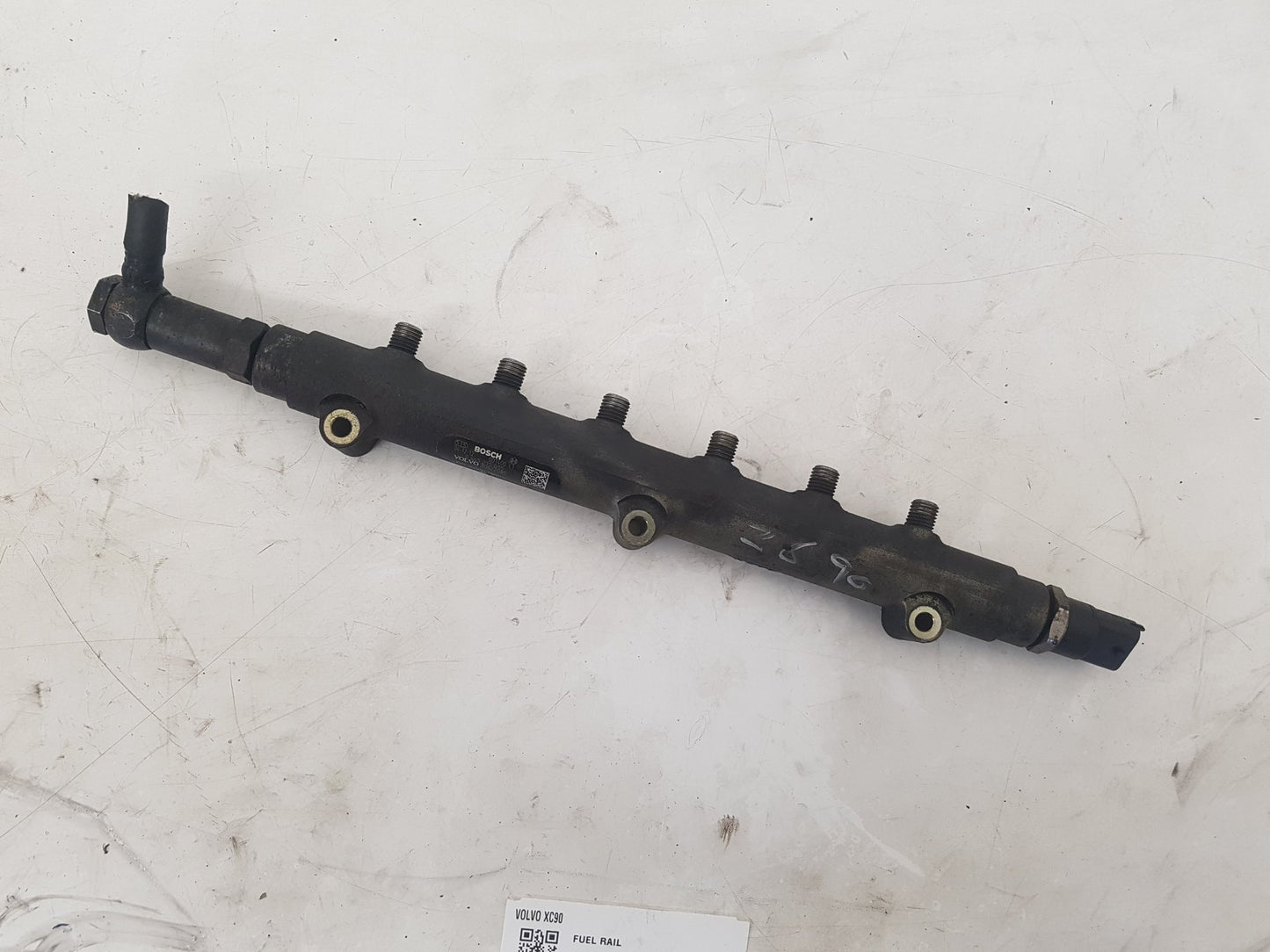 2003 - 2005 Volvo XC90 Injection Rail 0445215015
