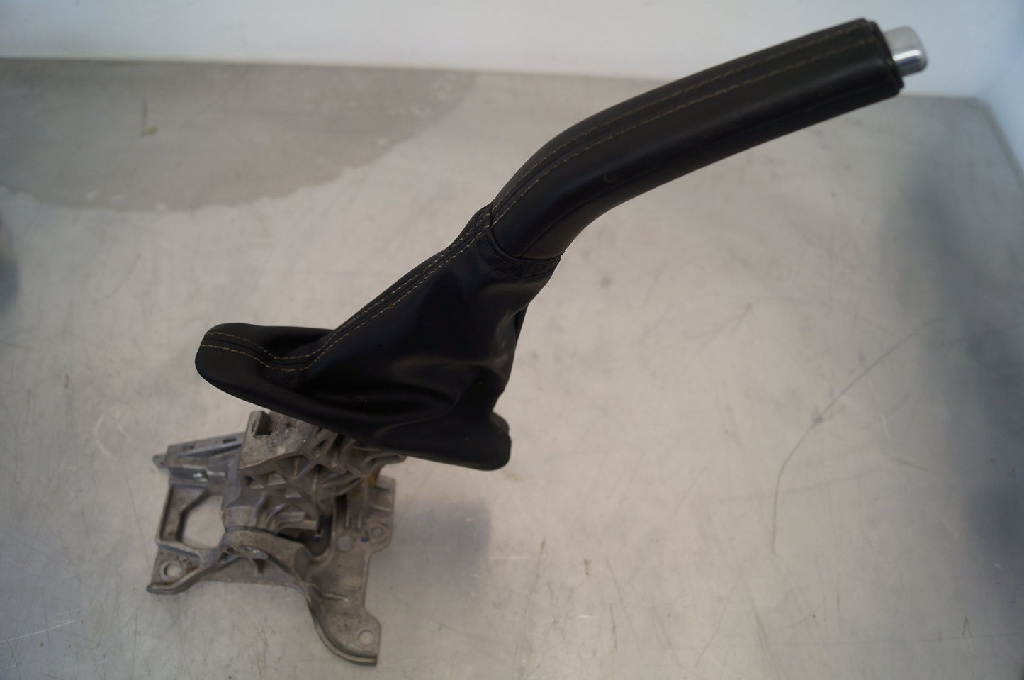 2012 - 2017 Volvo V40 Hatchback Handbrake Assembly 31341515