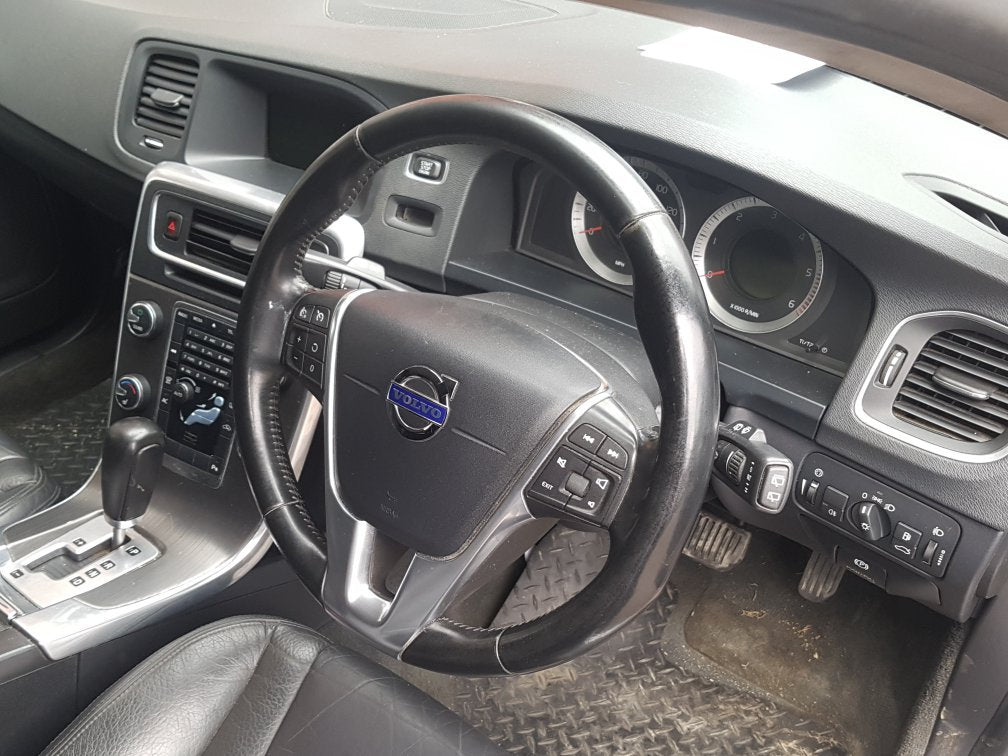 2010 - 2014 Volvo V60 Estate Steering Wheel 31390471
