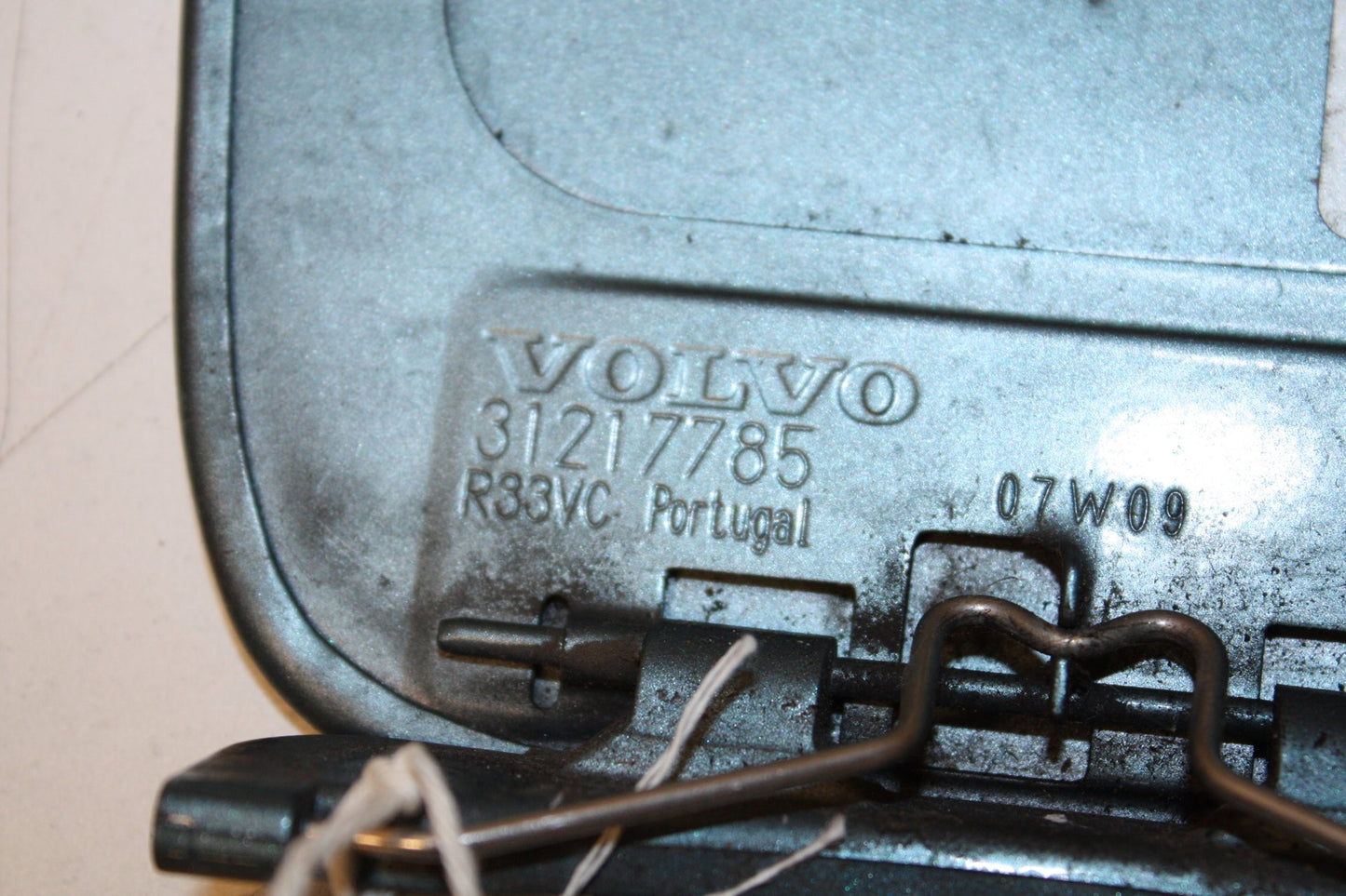 2007 - 2014 Volvo C30 Fuel Filler Door 31217785