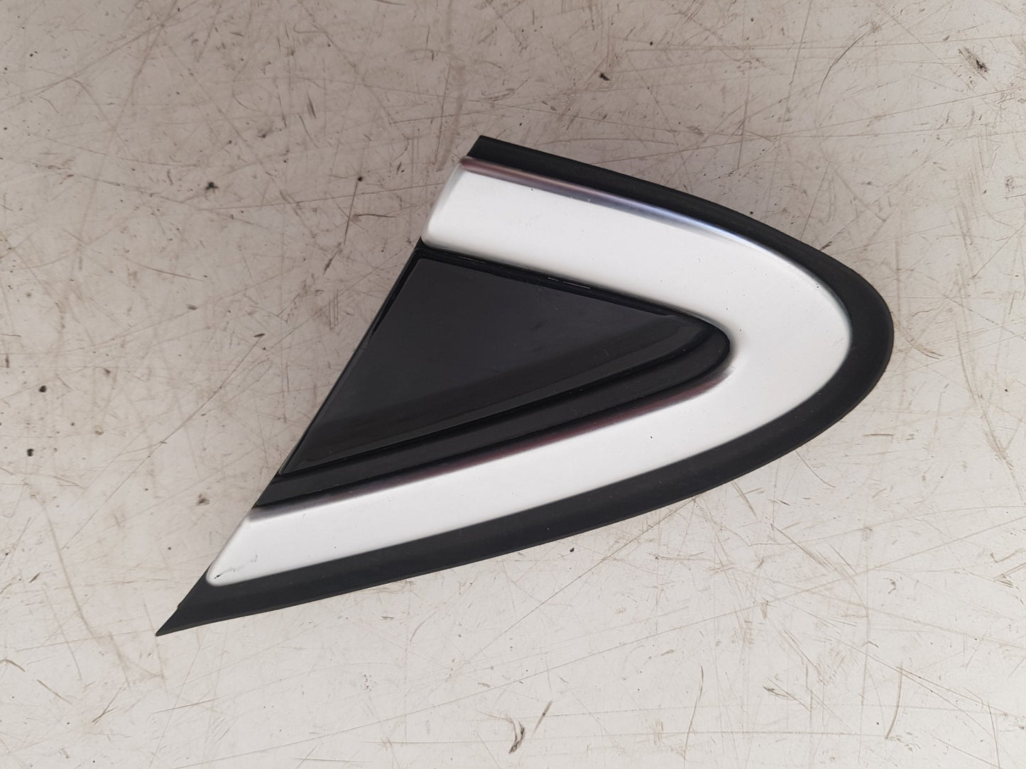 2012 - 2019 Volvo V40 Hatchback MIRROR TRIM (PASSENEGER SIDE) 31349229