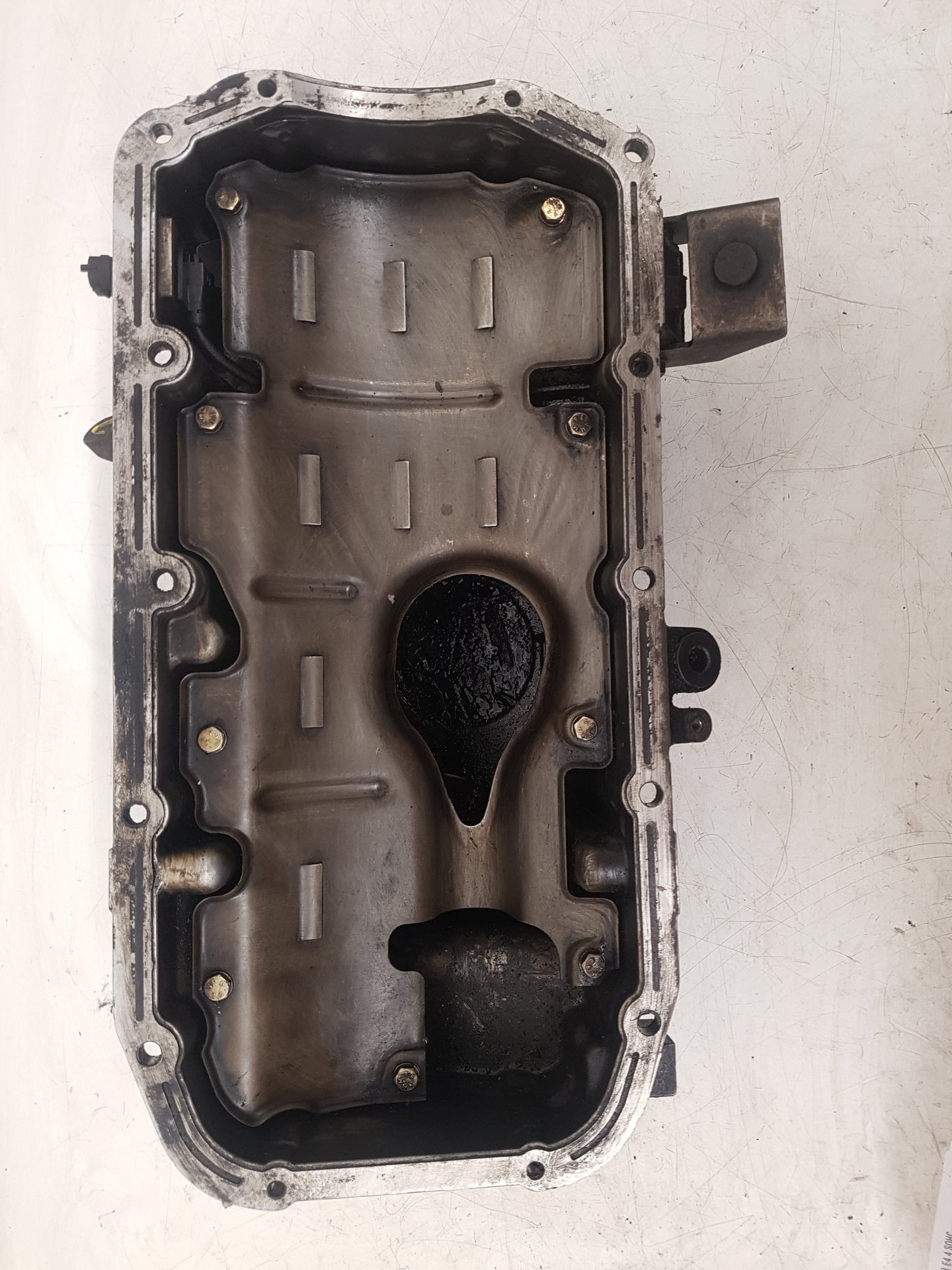 2008 - 2012 Saab 9-3 Convertible Oil Pan/Sump 90400247