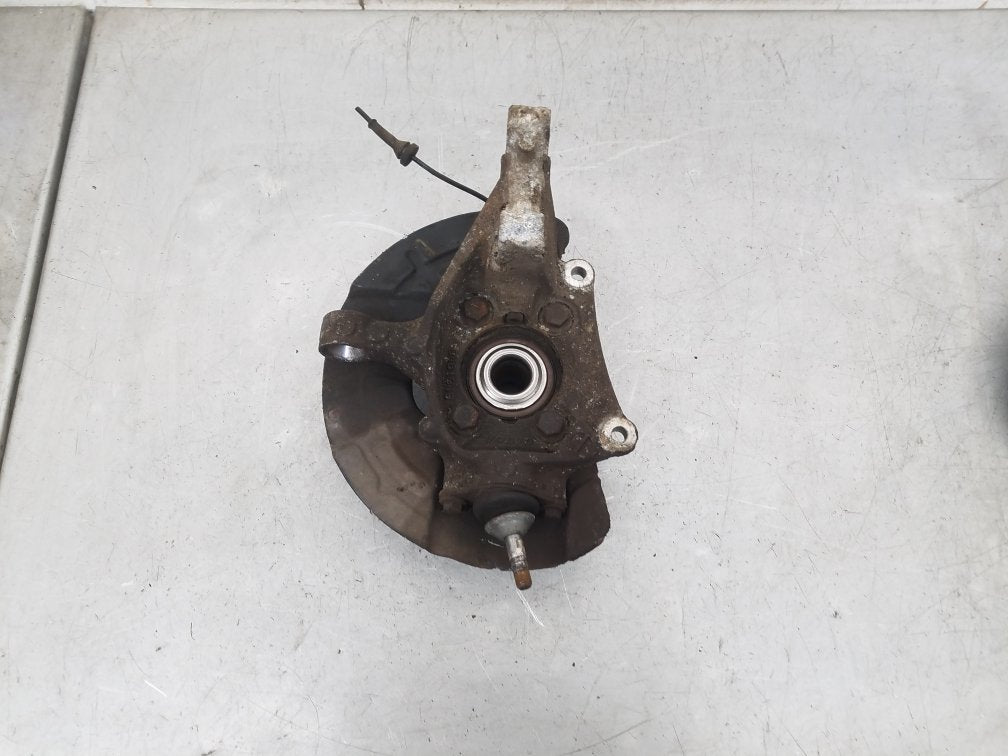 2000 - 2007 Volvo V70 Estate Left Front Hub Assembly