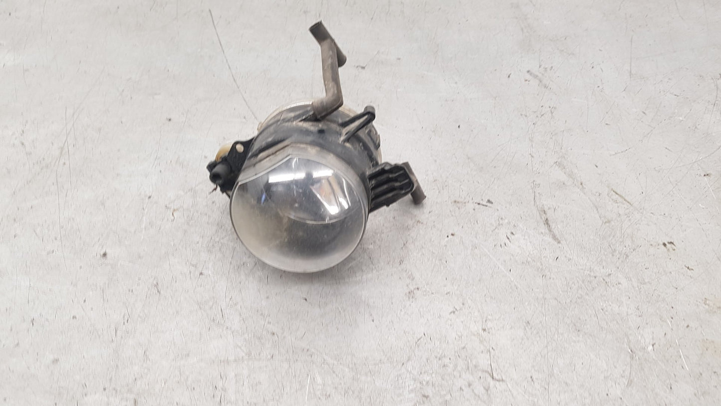 2005 - 2008 BMW 730Ld Saloon Right Fog Light 6943416