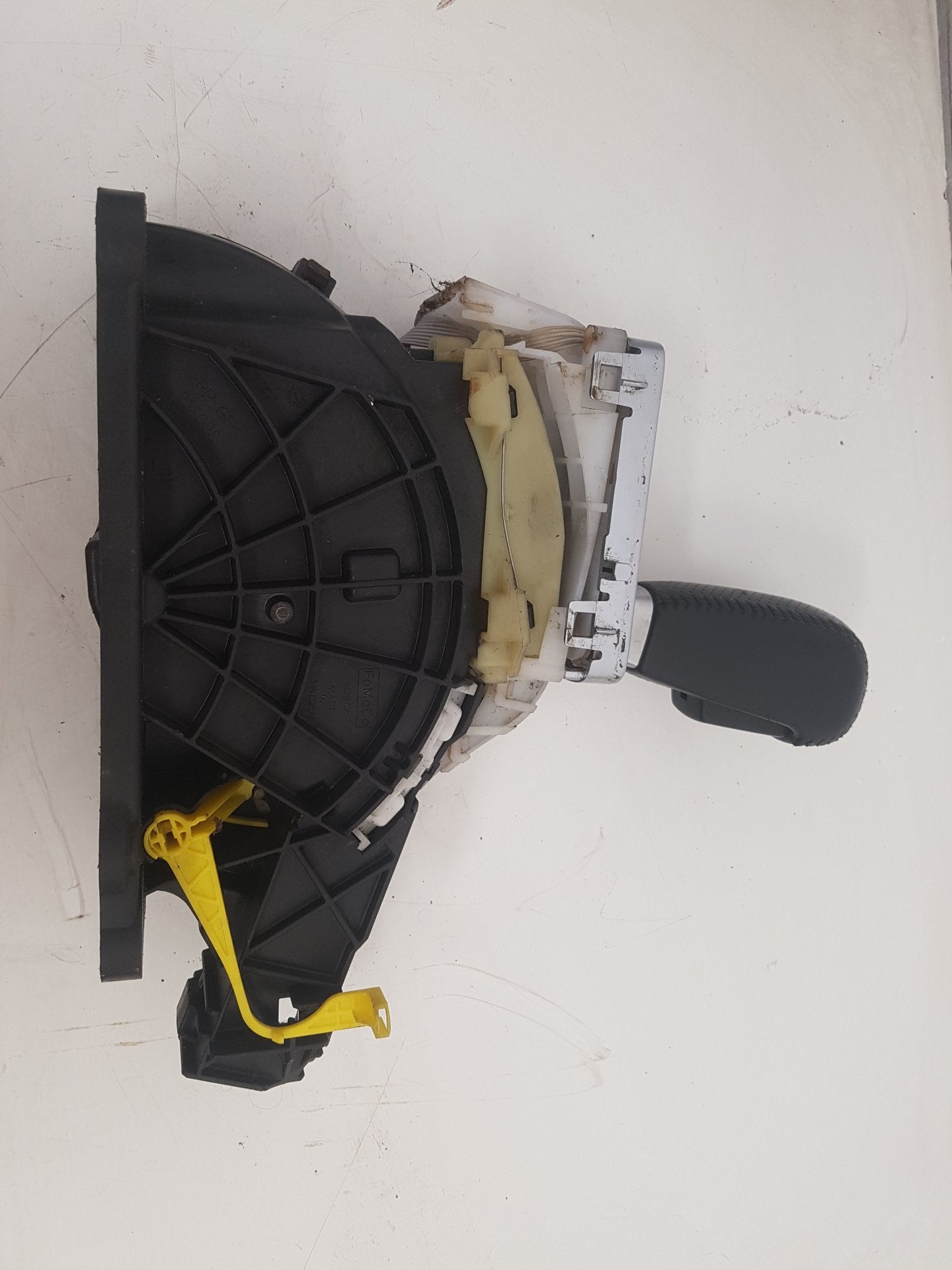 2008 - 2013 Volvo V70 Estate GEARSTICK (AUTOMATIC) 30733069