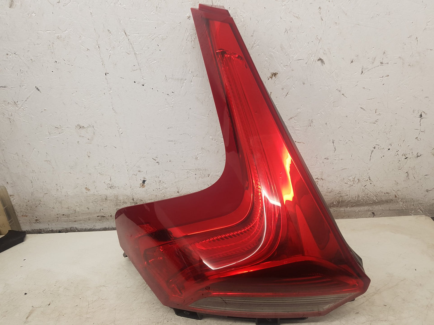 2013 - 2016 Volvo V40 III 525 Hatchback Left Taillight