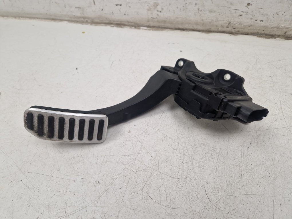 2015 - 2018 Volvo V60 Estate Accelerator Pedal 31329371