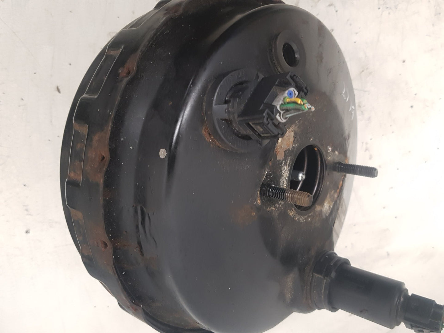 2002 - 2006 Volvo XC90 Estate Brake Booster 30665452