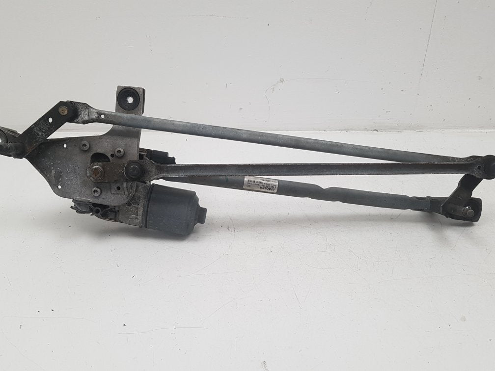 2010 - 2012 Volvo V60 WIPER MOTOR (FRONT) & LINKAGE 3397021174