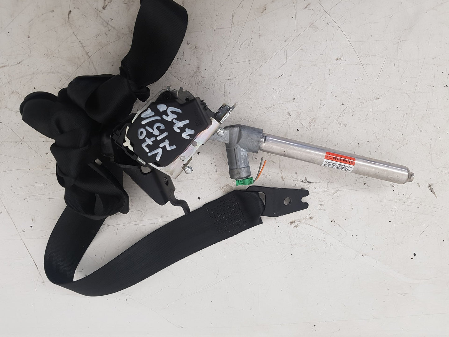 2007 - 2010 Volvo V70 Estate Left Rear Seat Belt 39859391