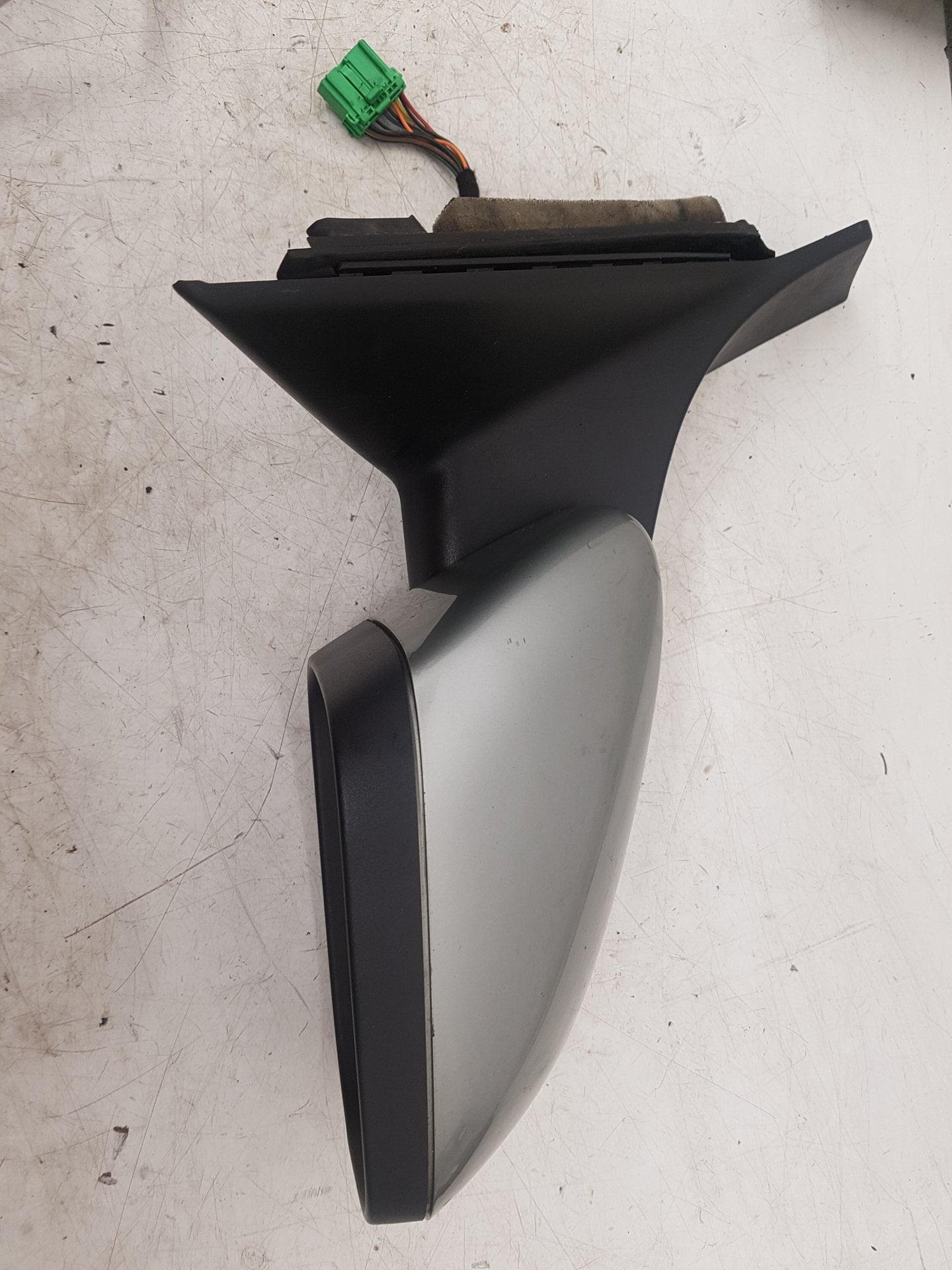 2008-2011 Volvo V70 D5 Driver Side Electric Door Mirror Willow Green Pearl