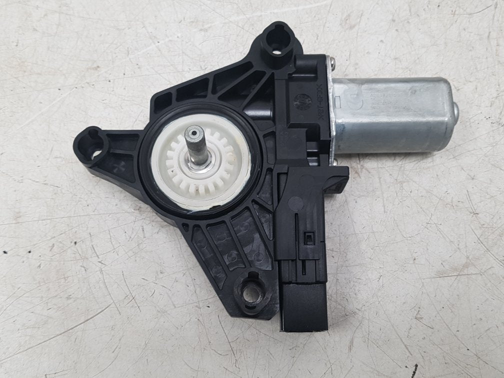 2012 - 2017 Volvo V40 Hatchback WINDOW REG MOTOR (PASSENGER SIDE REAR) 968741-101