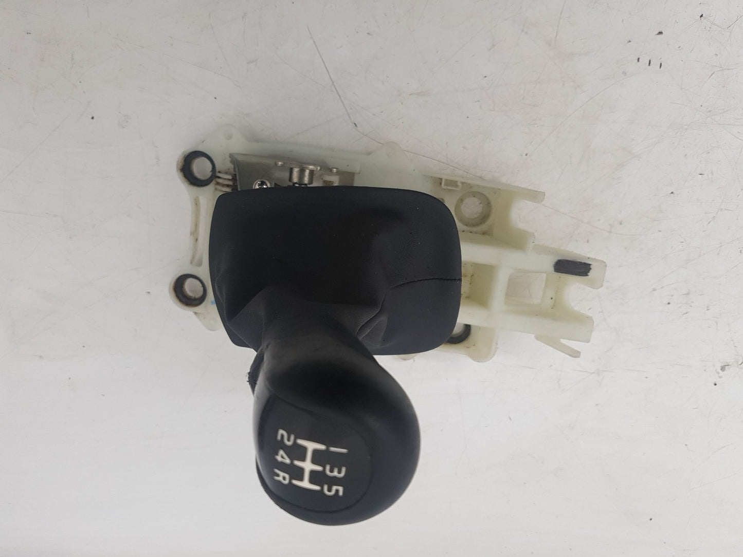 2005 - 2012 Volvo S40 Saloon Gear Stick/Shifter