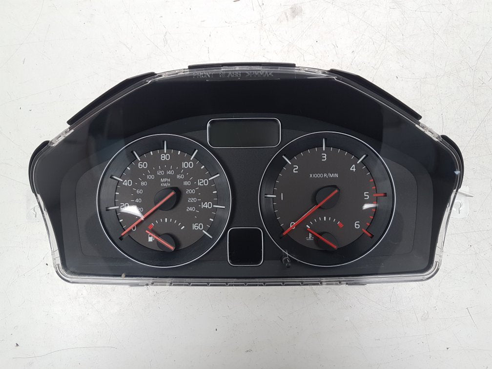 2010 - 2012 Volvo C30 Hatchback Instrument Cluster 31296235