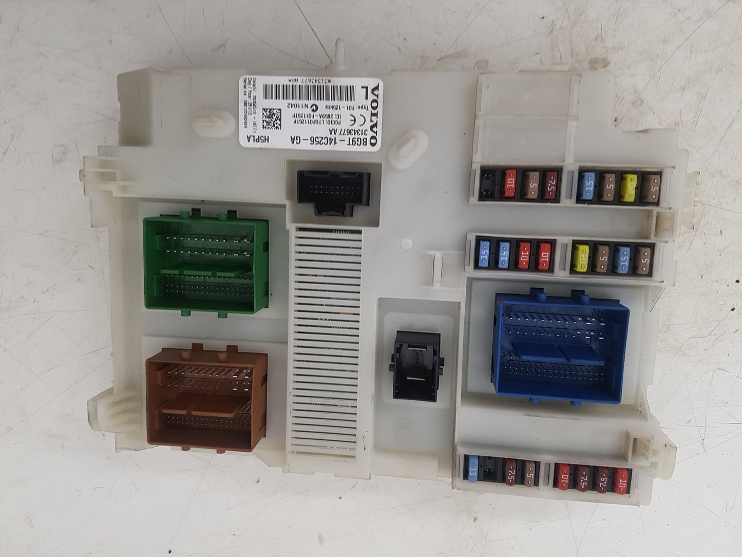 2010-2013 Volvo S60 V60 Central Electronic Module 31343677